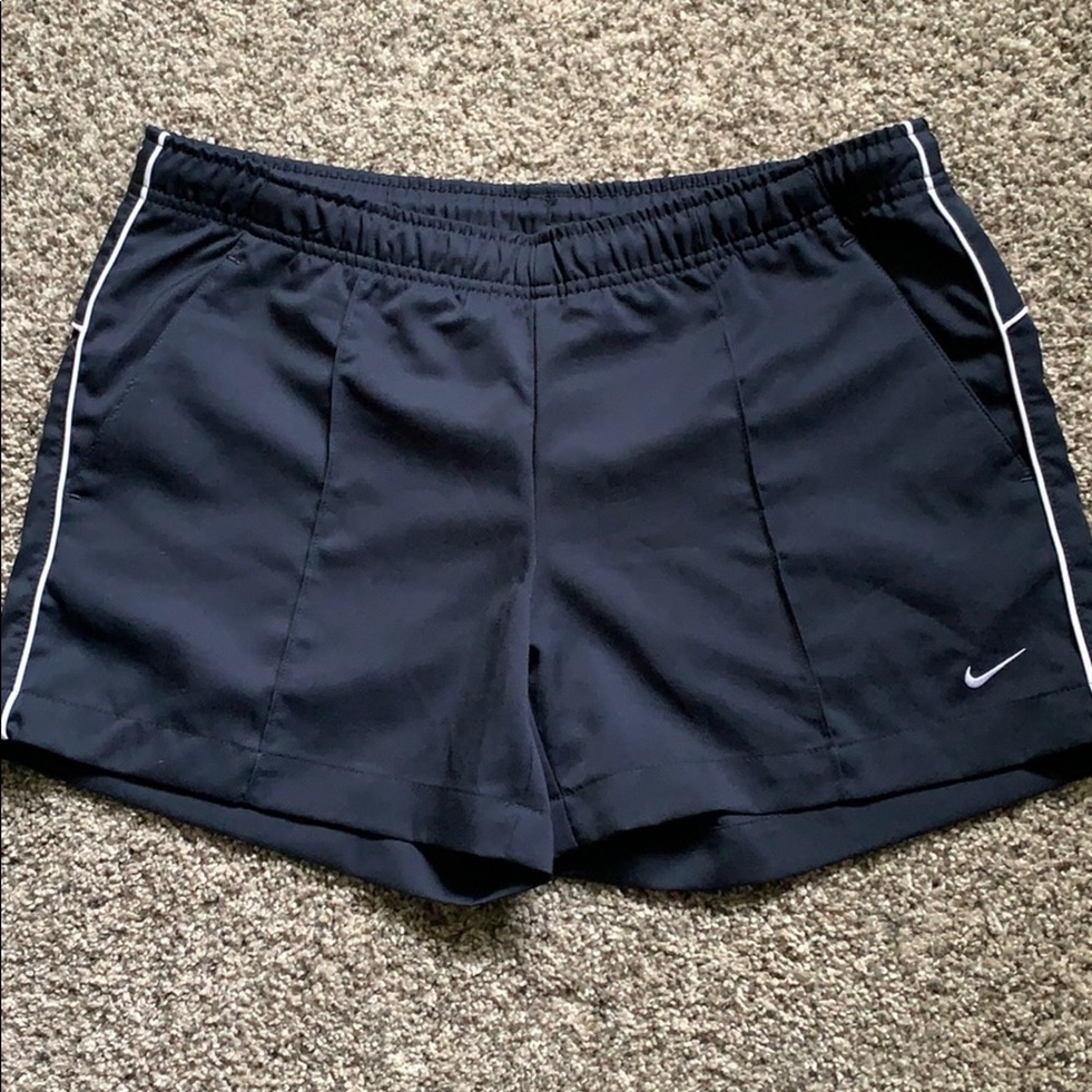 Black Nike shorts